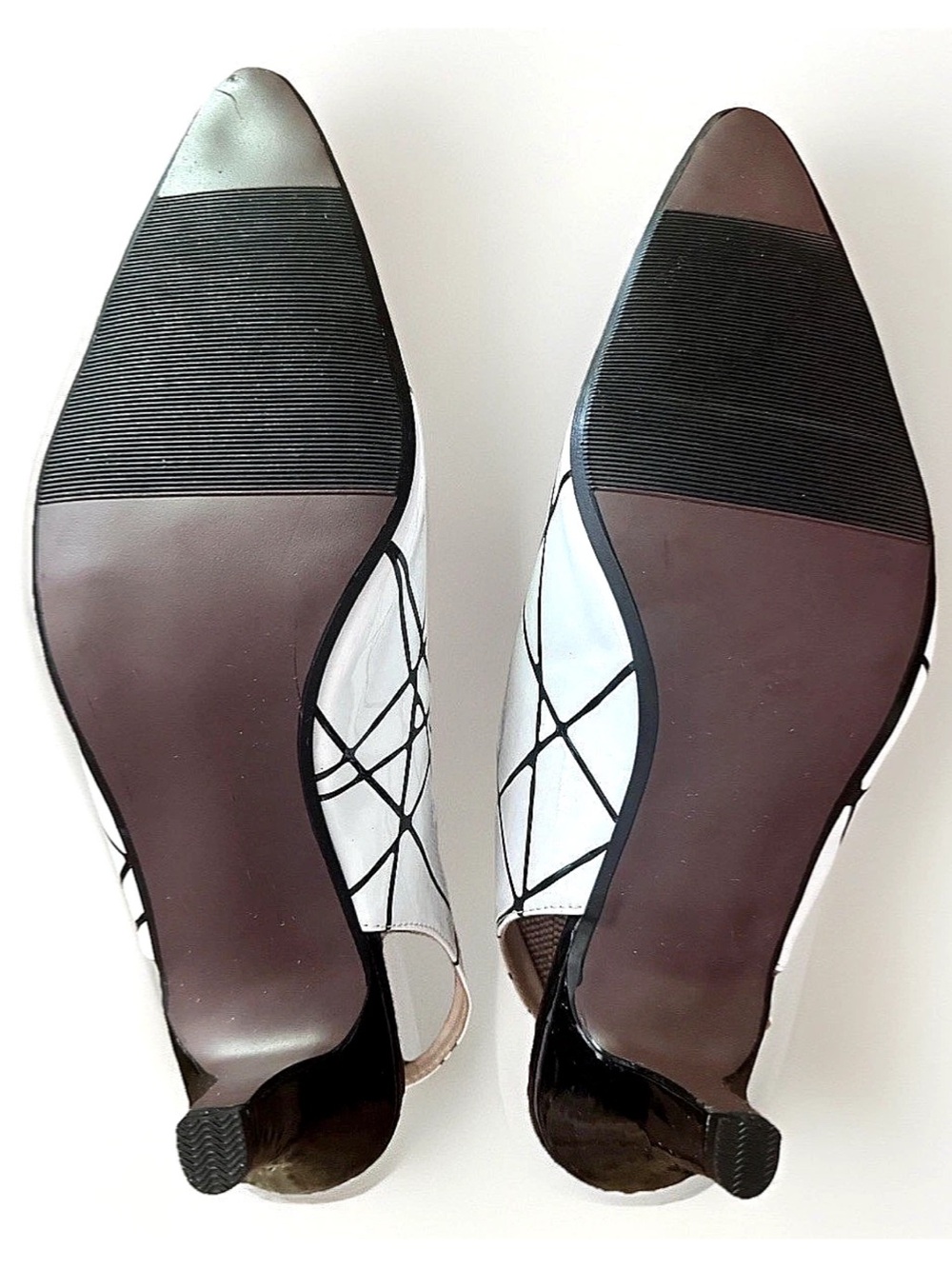 🎬BEACON🎬 PATENT LEATHER GEO PRINT POINTED 3” HEEL SLINGBACK PUMPS - Picture 6 of 12